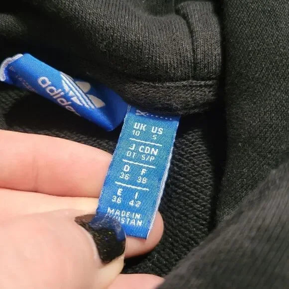 Adidas Cropped Hoodie    - Picture 6 of 8